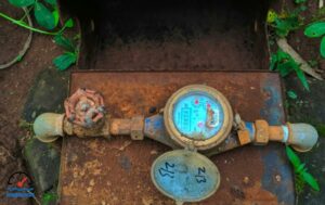 Sử dụng đồng hồ nước cũ đem lại những lợi ích và tác hại như thế nào?