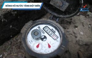 Dấu hiệu nhận biết đồng hồ nước tăng đột biến